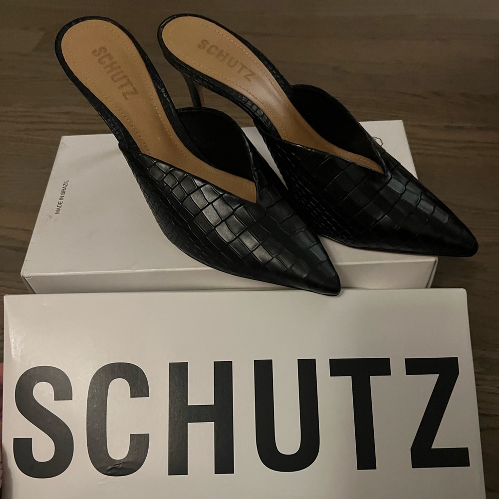 Brand New Schutz heels